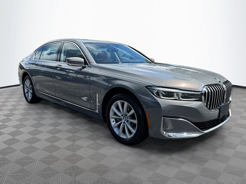 Used 2022 BMW 740i xDrive w/ Premium Package image 4