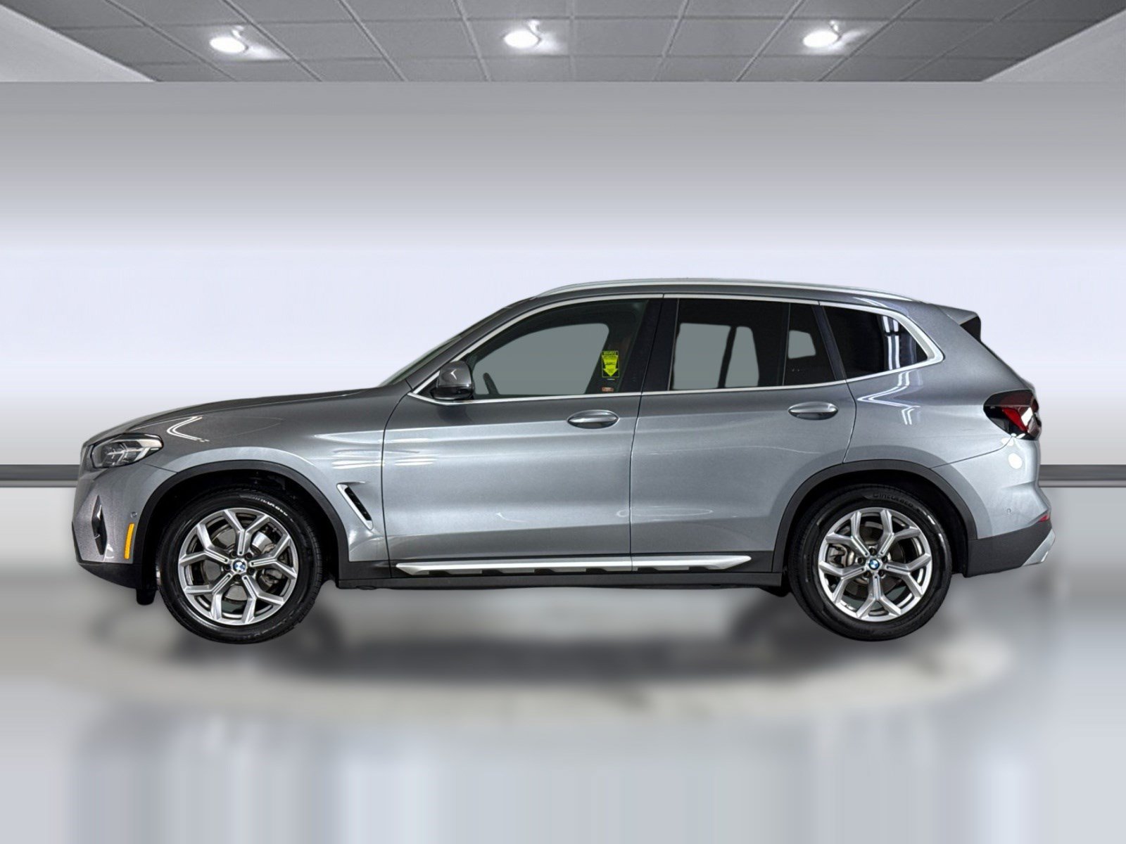 Used 2023 BMW X3 sDrive30i w/ Premium Package RWD image 2