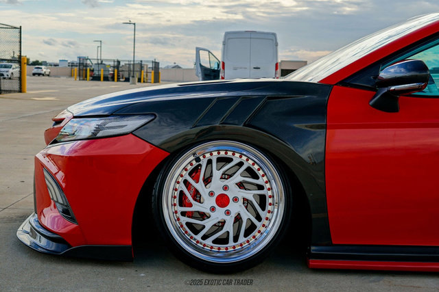 Used 2019 Toyota Camry XSE image 4