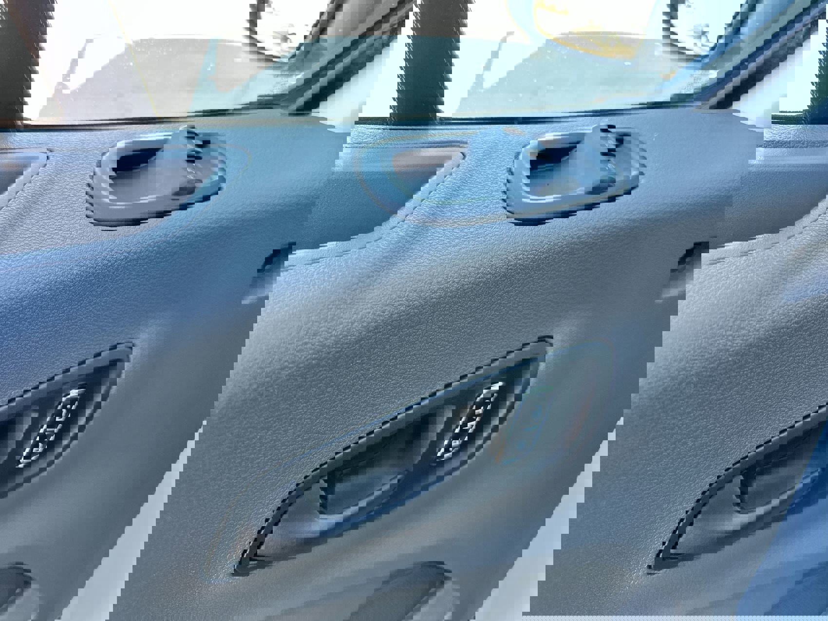 Used 2024 Ford Transit 350 XLT image 13