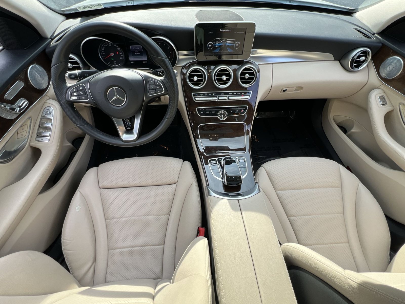Used 2015 Mercedes-Benz C 300 4MATIC Sedan image 27