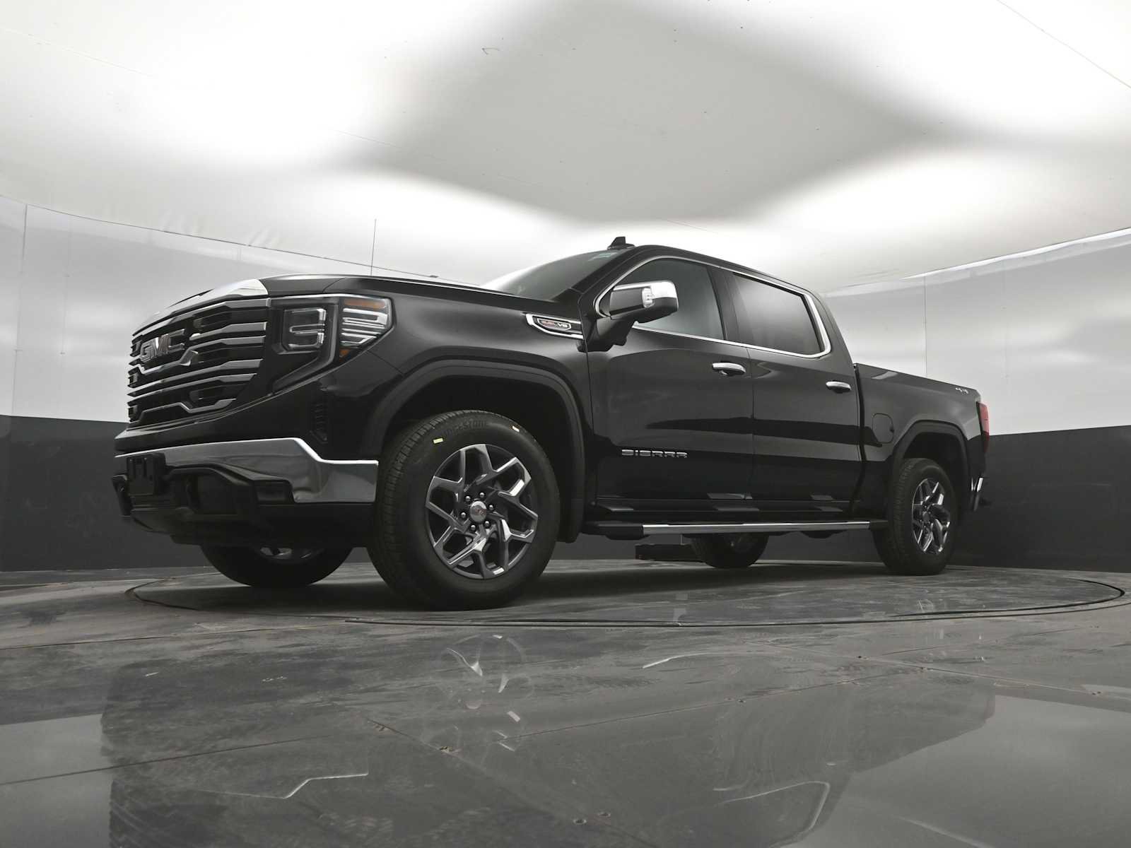 New 2026 GMC Sierra 1500 SLT w/ SLT Premium Package AWD/4WD image 36