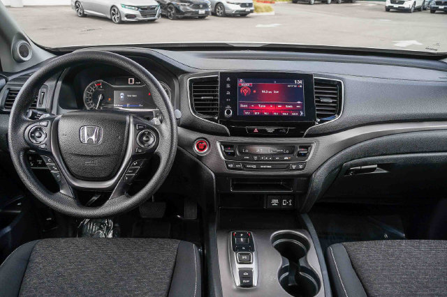 Used 2023 Honda Ridgeline Sport image 14