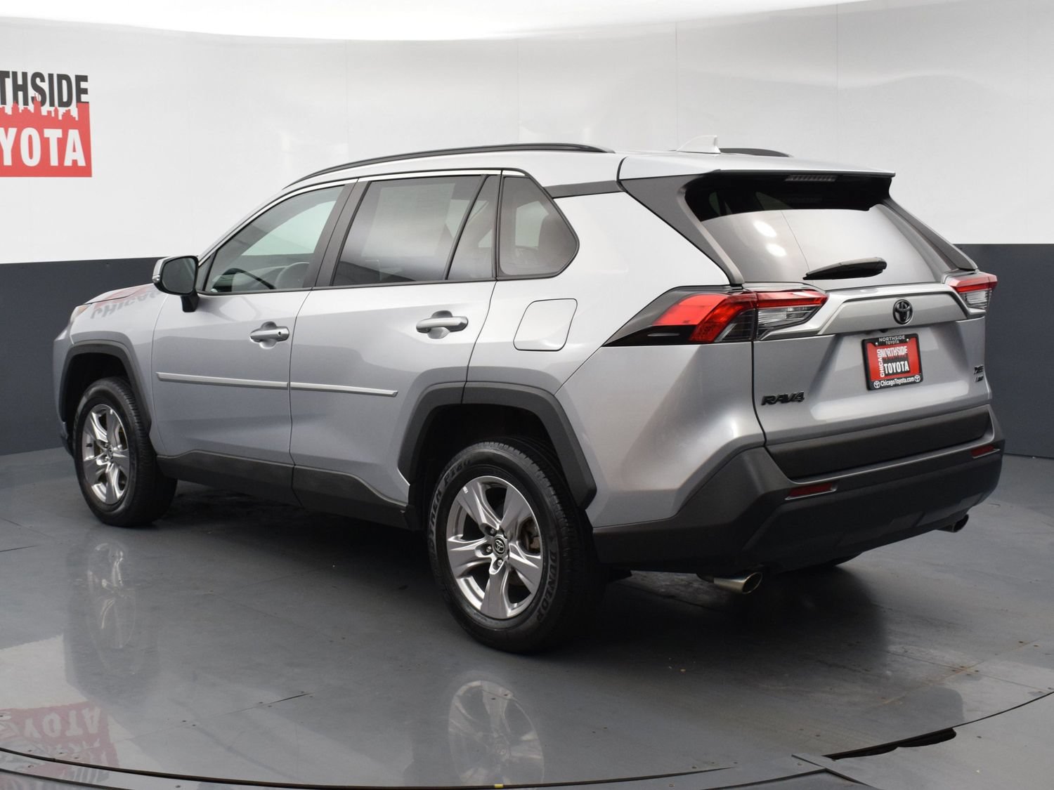 Used 2023 Toyota RAV4 XLE w/ Convenience Package AWD/4WD image 3