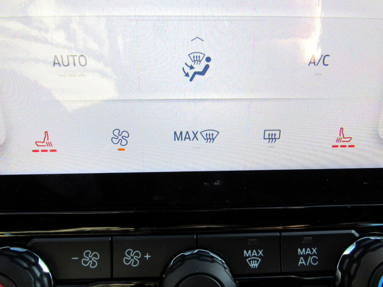 New 2025 Ford Ranger XLT w/ Equipment Group 301A High image 19