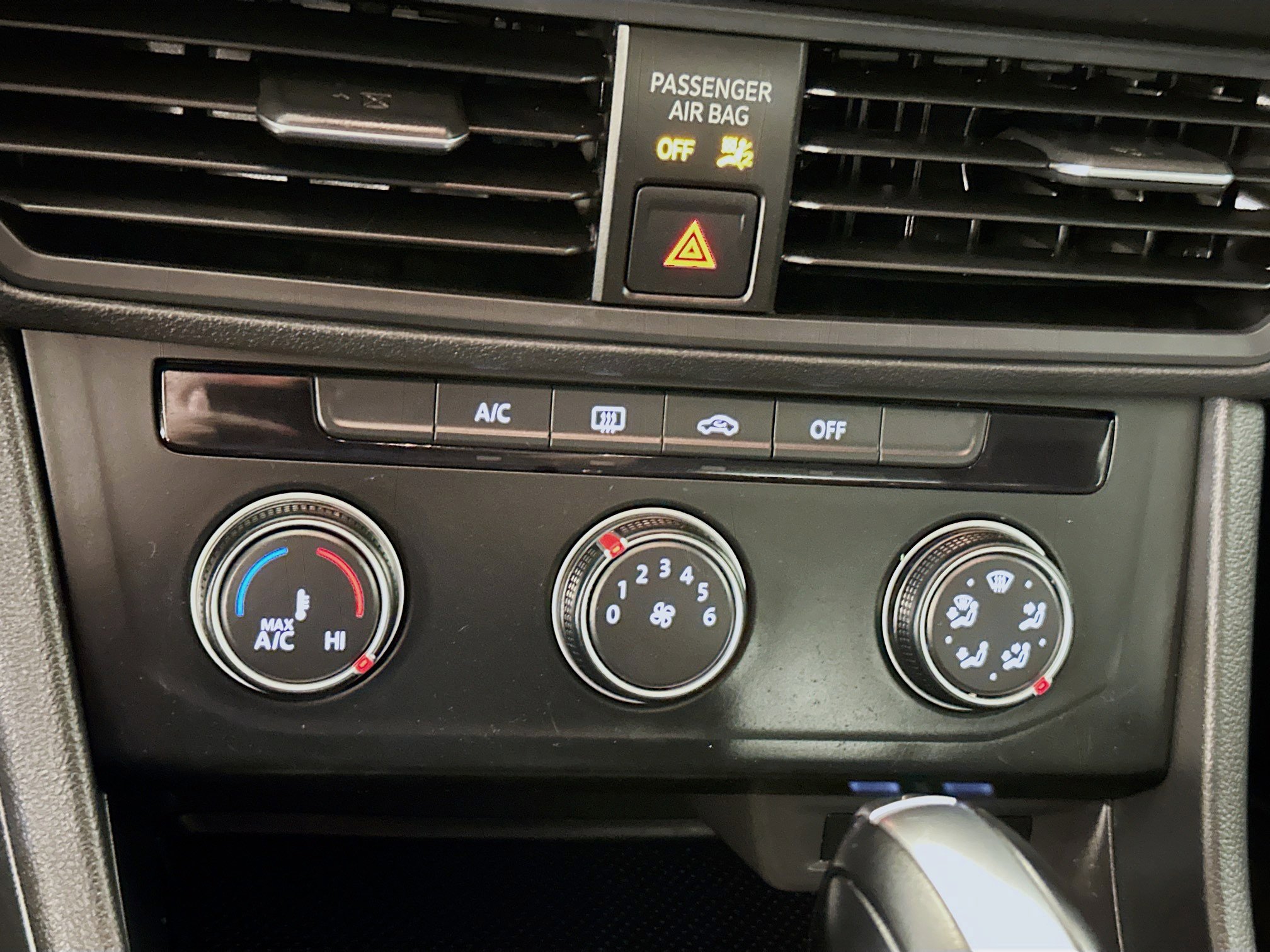 Used 2020 Volkswagen Jetta S image 23