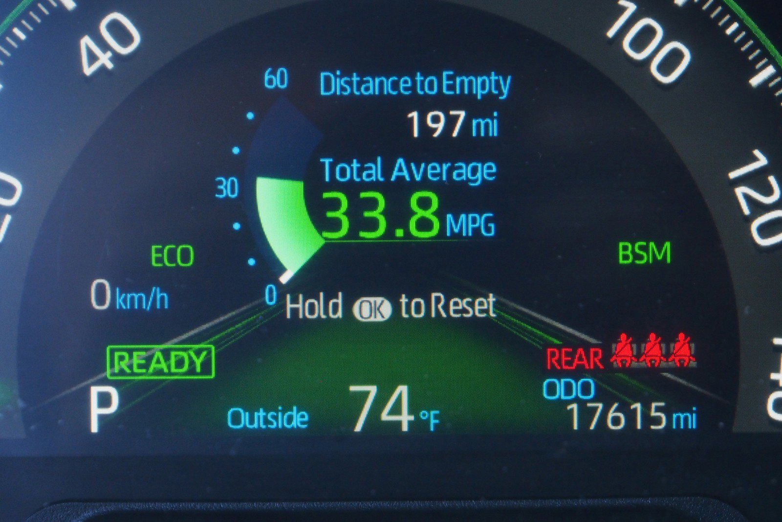 Used 2024 Toyota RAV4 SE image 32