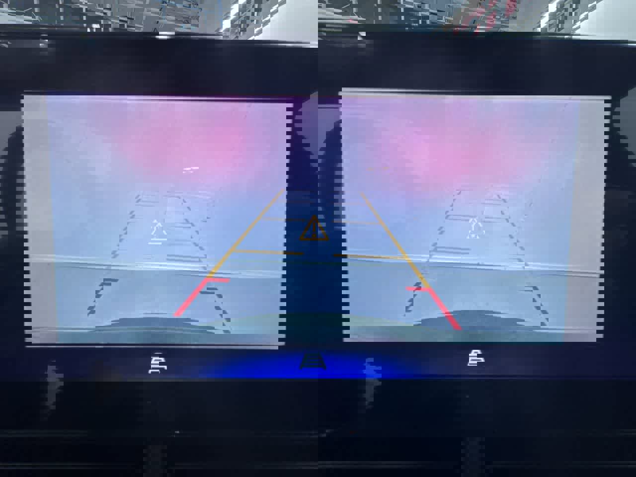 Used 2025 Chevrolet Trax RS w/ Sunroof Package image 26