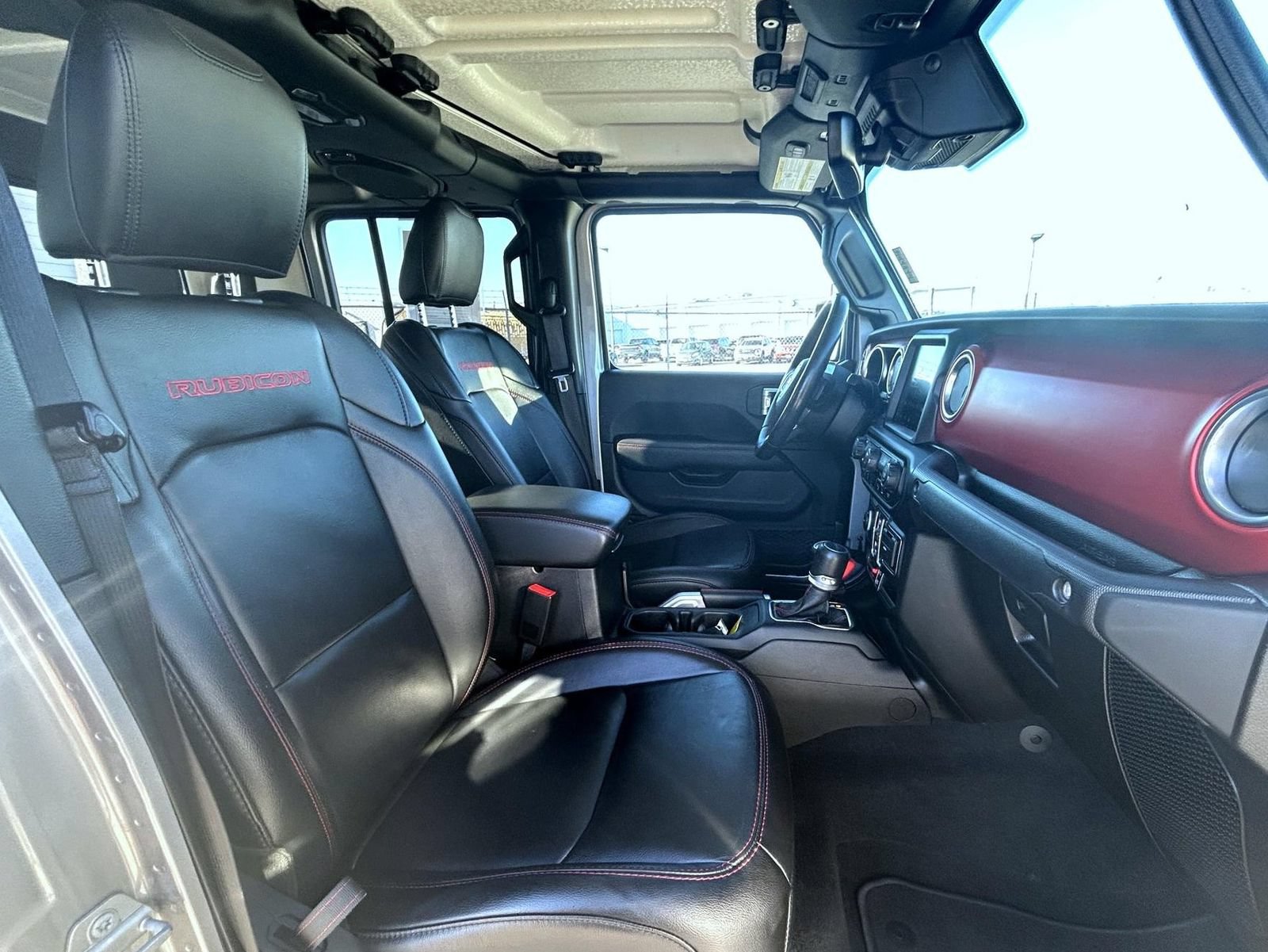 Used 2020 Jeep Gladiator Rubicon AWD/4WD image 16