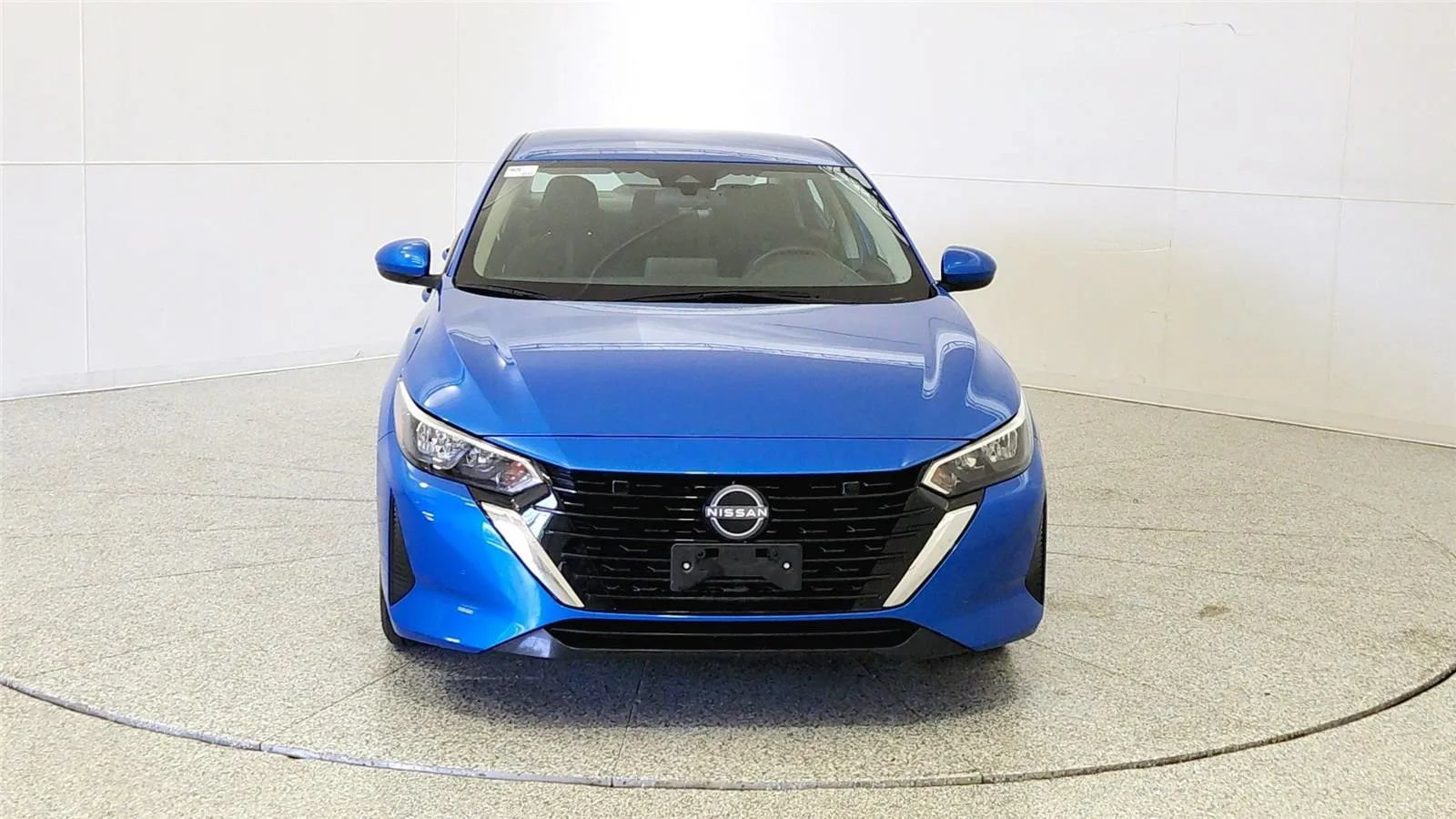 Used 2024 Nissan Sentra SV FWD image 2