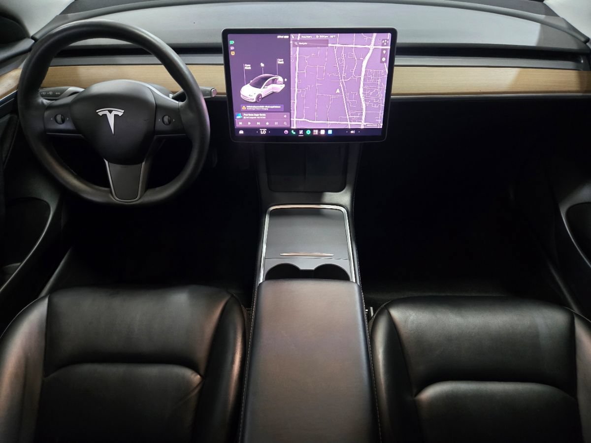 Used 2022 Tesla Model 3 Standard Range RWD image 46