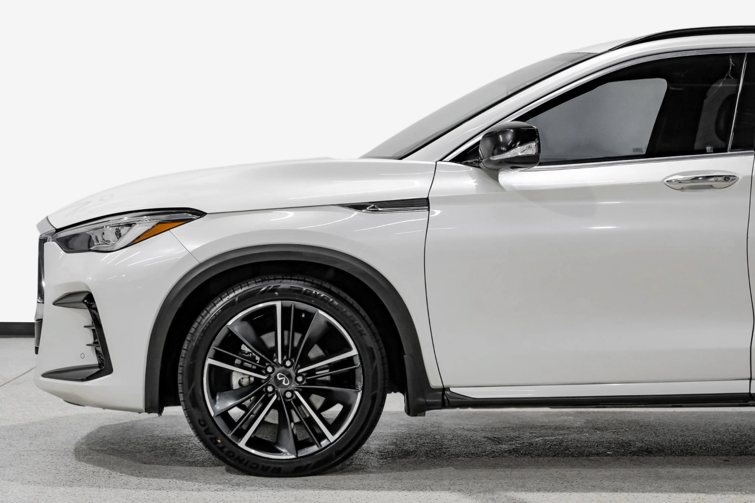 Used 2022 INFINITI QX55 Sensory w/ Lighting Package AWD/4WD image 10