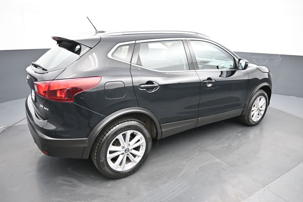 Used 2019 Nissan Rogue Sport SV w/ All-Weather Package AWD/4WD image 11