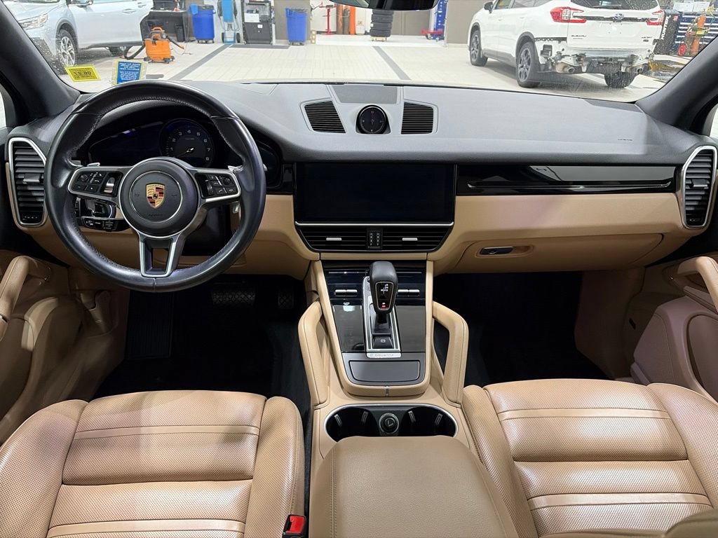 Used 2020 Porsche Cayenne AWD/4WD image 6