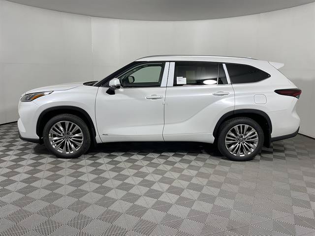 New 2026 Toyota Highlander Platinum AWD/4WD image 4