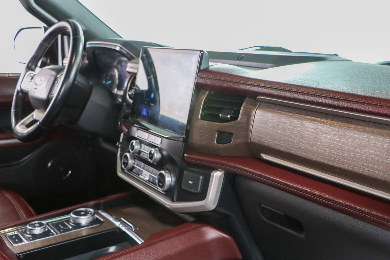 Used 2023 Ford Expedition Max Limited image 28