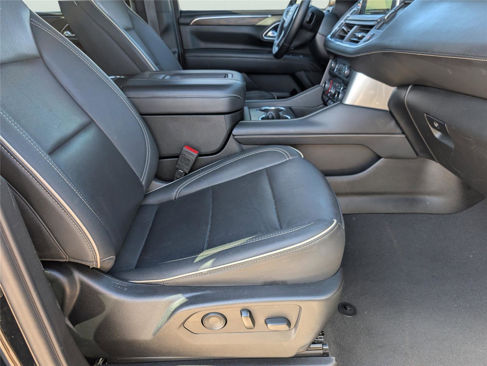 Used 2024 Chevrolet Tahoe Premier image 24