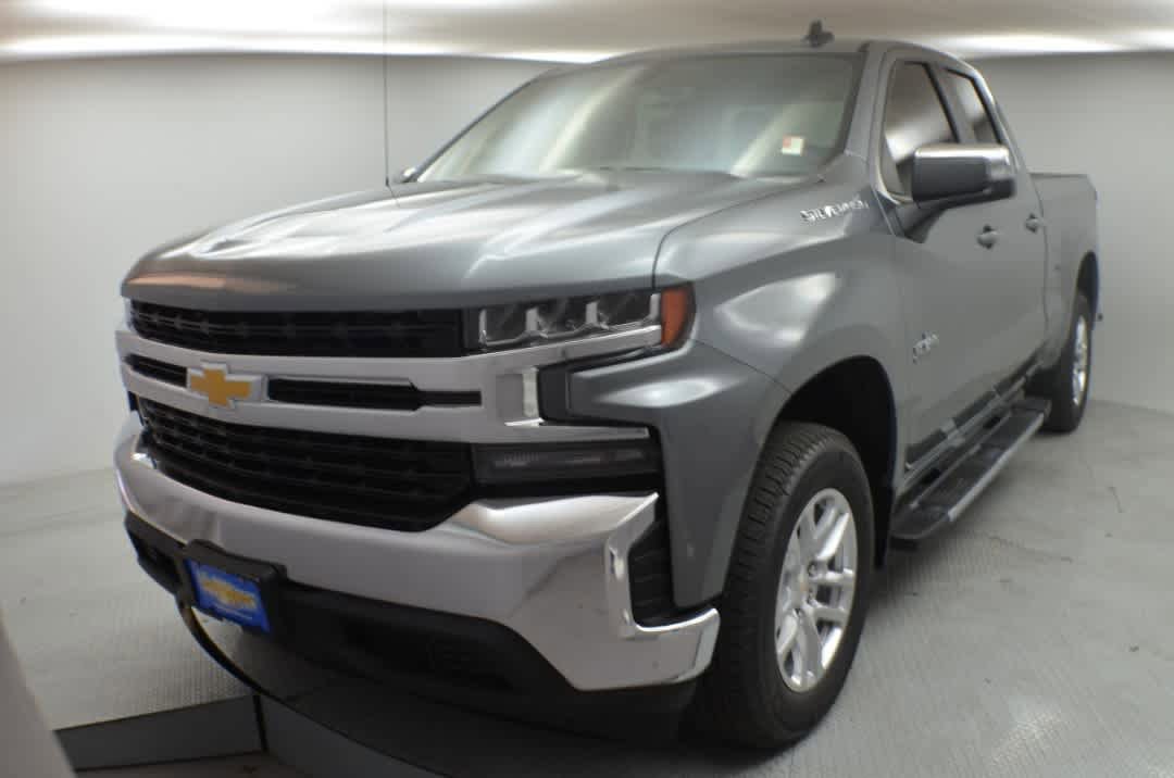 Used 2019 Chevrolet Silverado 1500 LT w/ Texas Edition RWD image 4