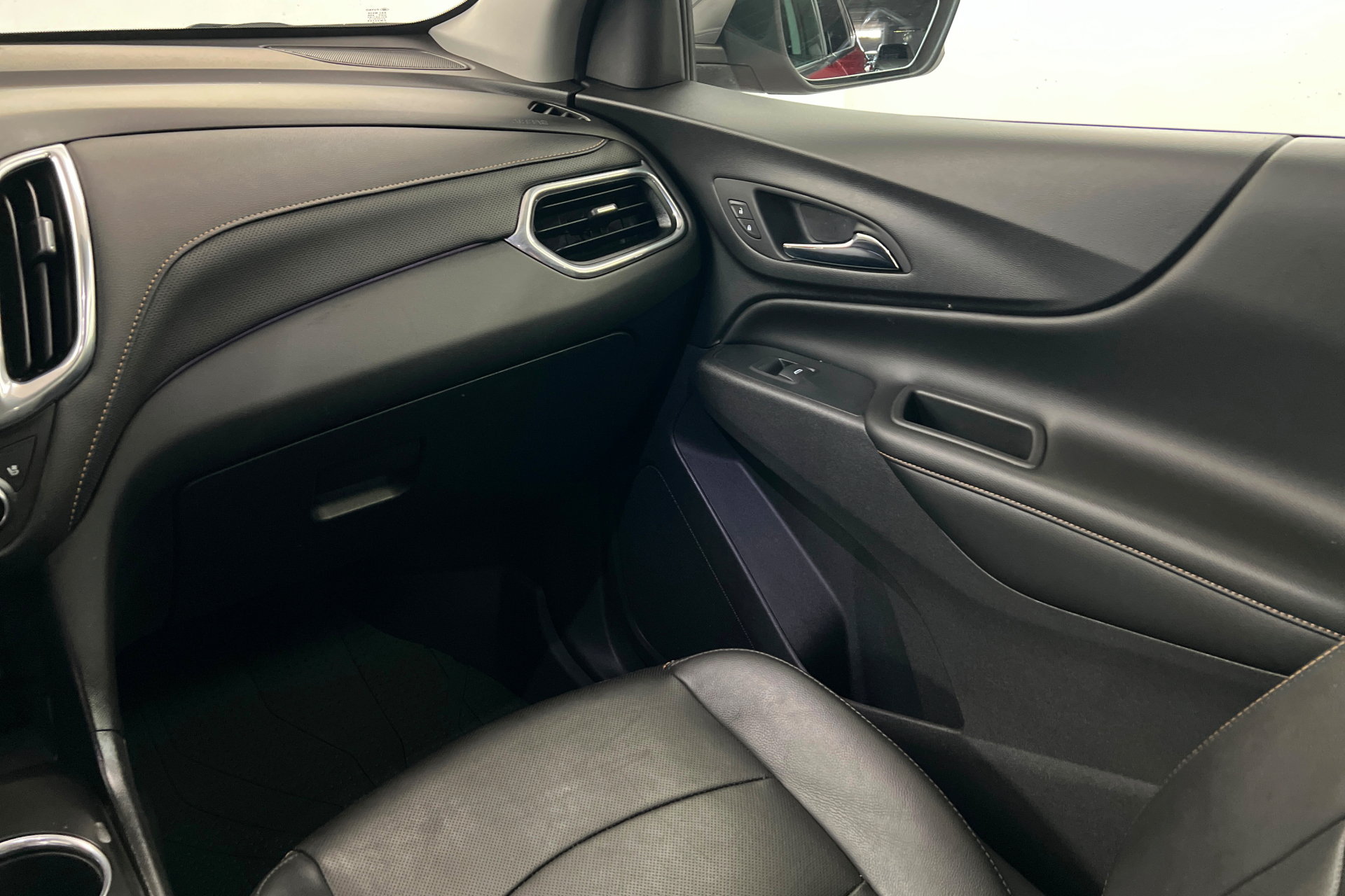 Used 2019 Chevrolet Equinox Premier AWD/4WD image 11