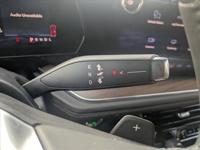 New 2026 Chevrolet Suburban High Country image 12