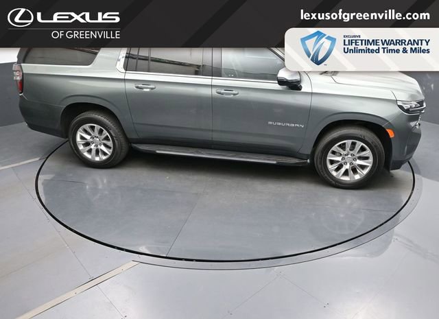 Used 2023 Chevrolet Suburban Premier AWD/4WD image 37