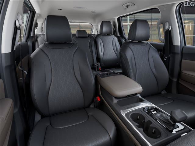Used 2027 Kia Carnival EX FWD image 15