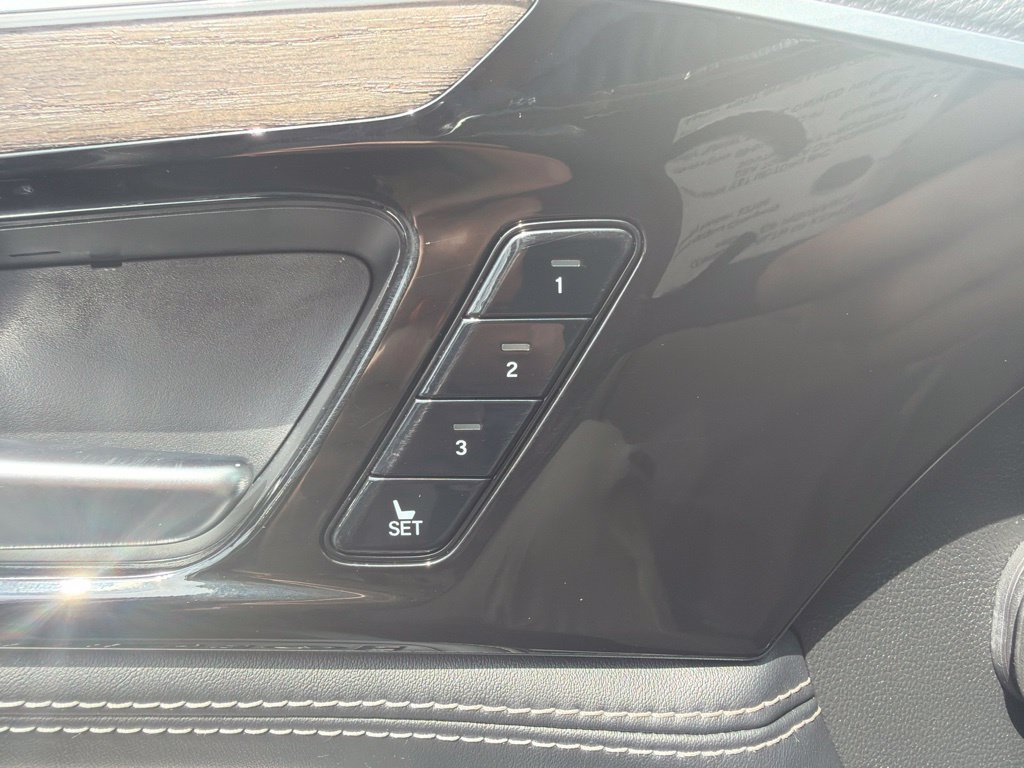 Used 2023 Acura MDX w/ Advance Package AWD/4WD image 26