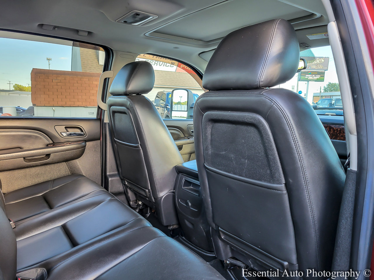 Used 2013 GMC Sierra 2500 Denali w/ Suspension Package, Off-Road image 27