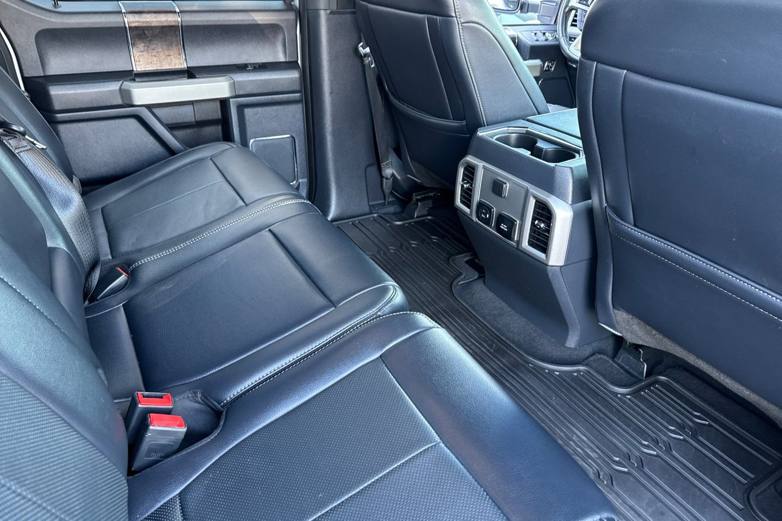 Used 2022 Ford F250 Lariat w/ Lariat Value Package image 18