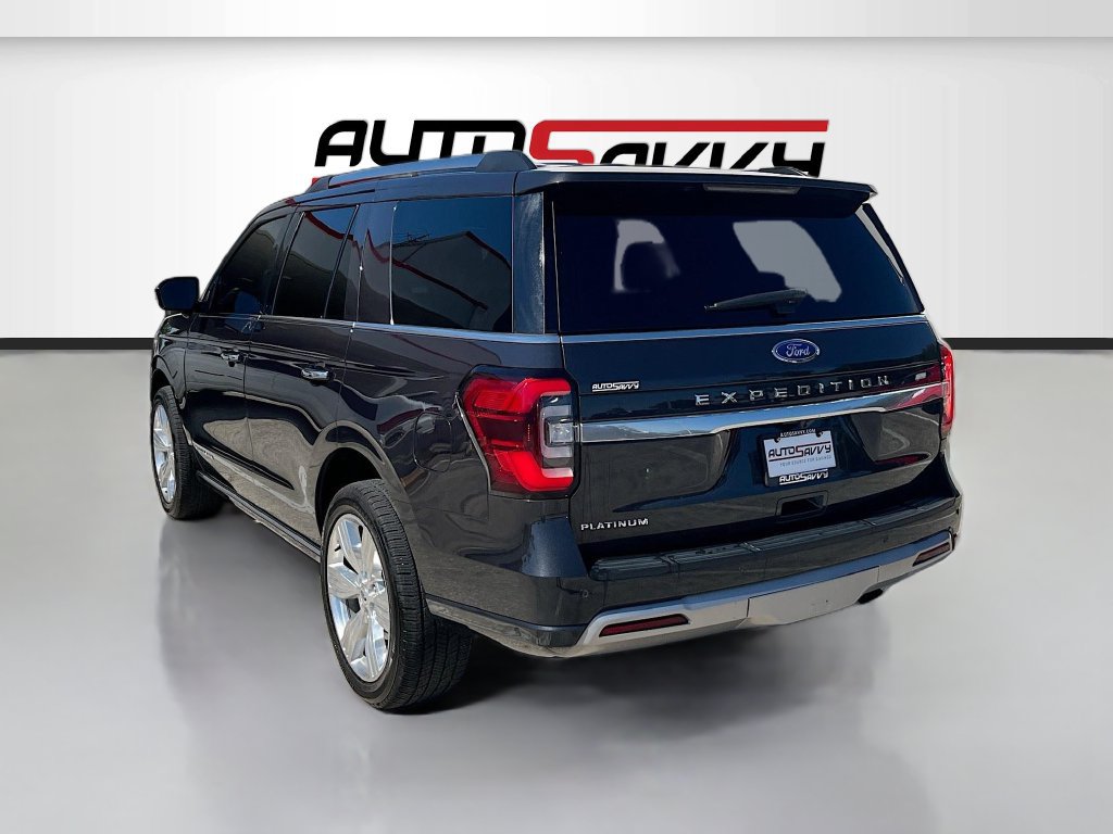 Used 2024 Ford Expedition Platinum AWD/4WD image 5