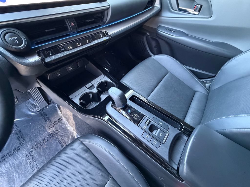Used 2023 Toyota Prius XLE FWD image 15
