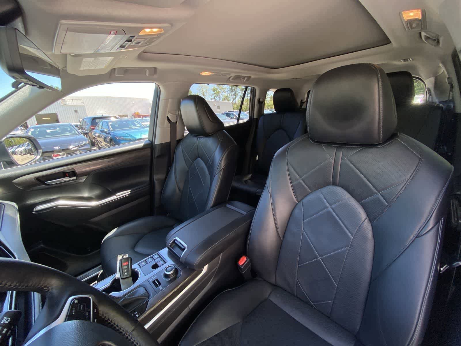 Used 2023 Toyota Highlander Platinum AWD/4WD image 52