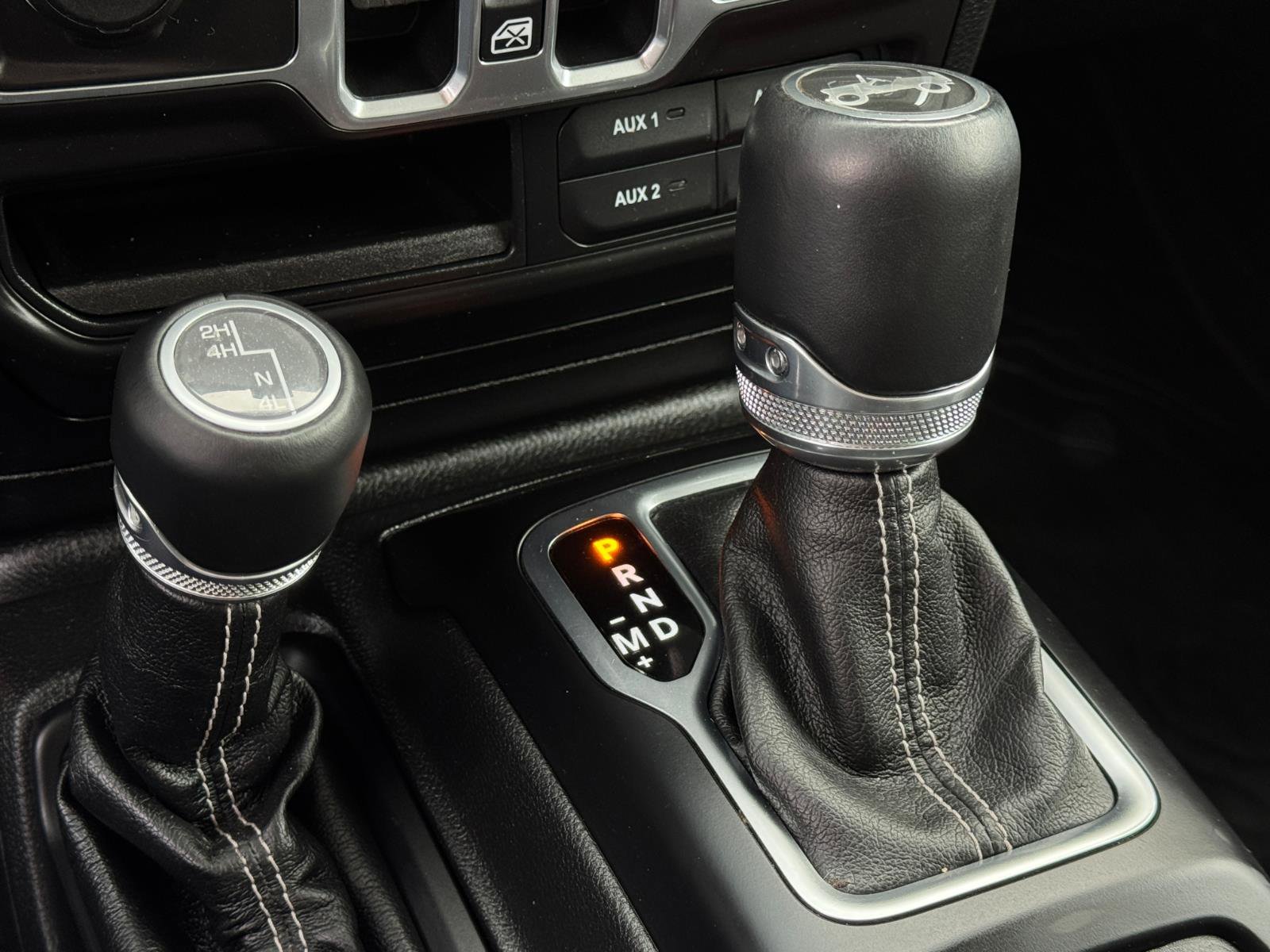 Used 2018 Jeep Wrangler Unlimited Sahara image 18