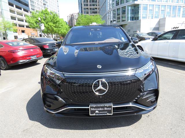 Certified 2023 Mercedes-Benz EQS 580 4MATIC SUV w/ Pinnacle Trim Package image 6