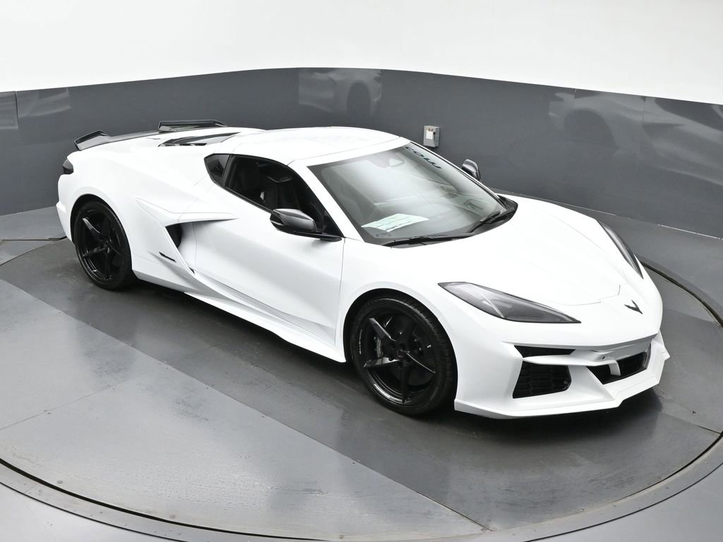 New 2026 Chevrolet Corvette E-Ray w/ ZER Performance Package image 2