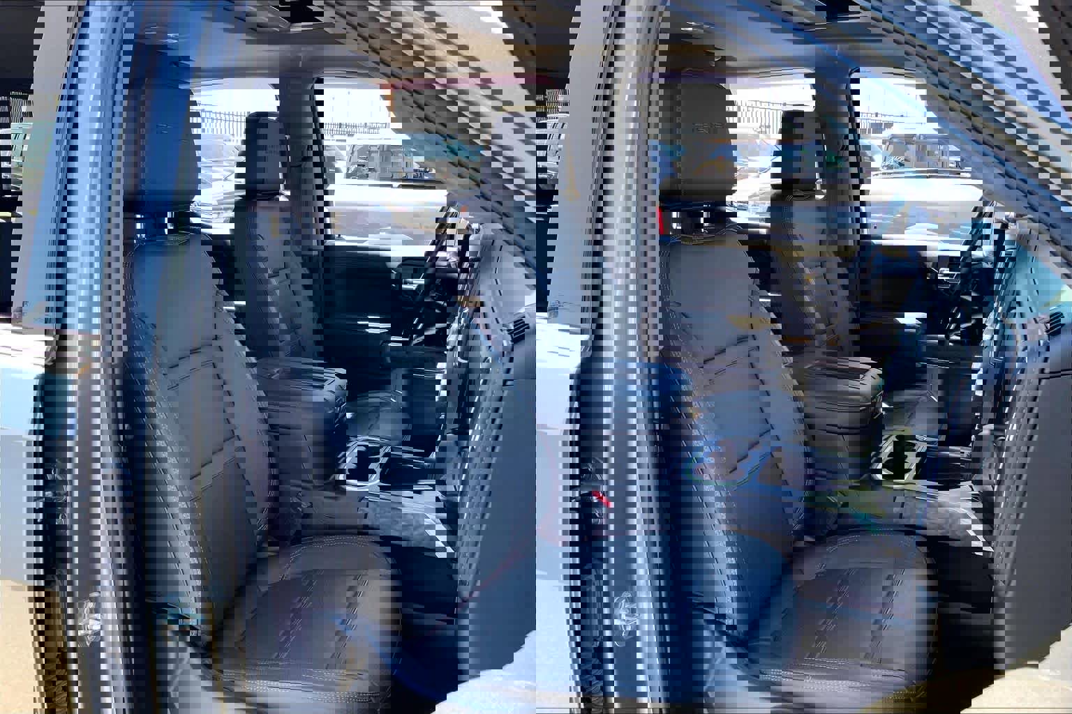 Used 2022 GMC Sierra 1500 Denali w/ Driver Alert Package II image 8