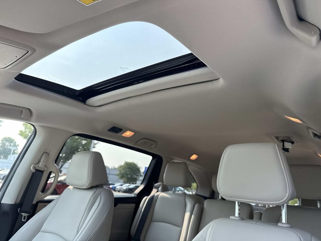 Certified 2026 Honda Odyssey EX-L image 17