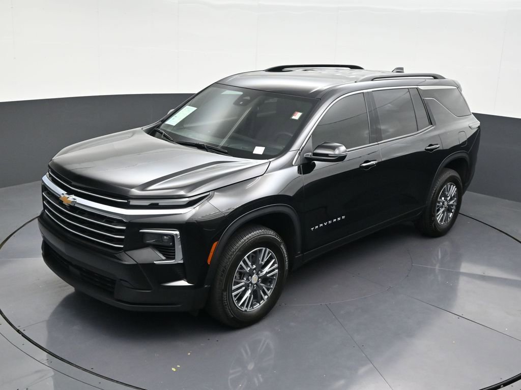 Used 2025 Chevrolet Traverse LT image 15