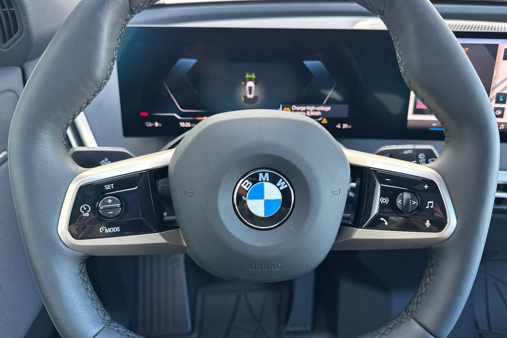 New 2026 BMW iX xDrive60 w/ Premium Package image 27
