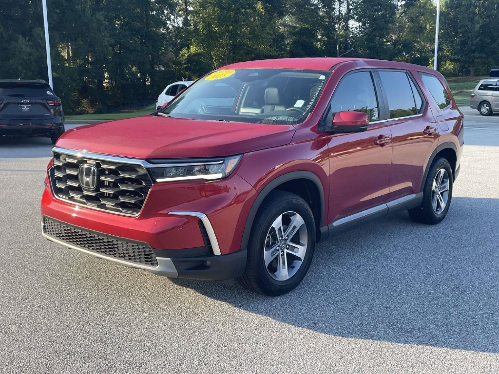 Used 2025 Honda Pilot EX-L image 3