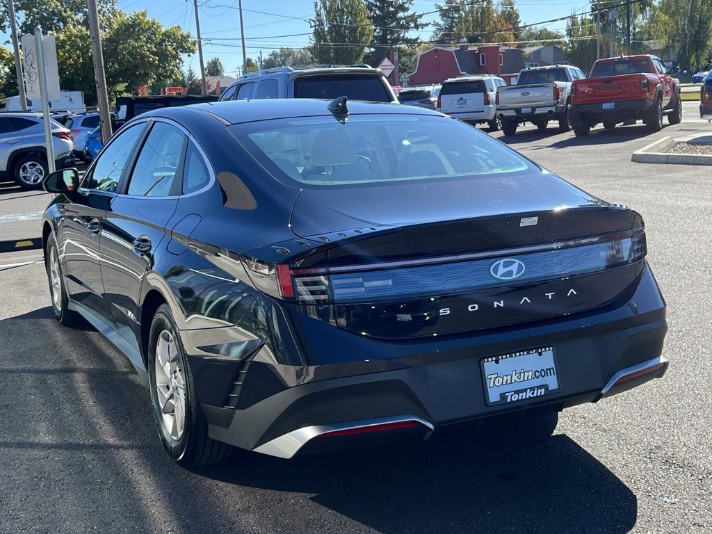 Certified 2025 Hyundai Sonata SE image 4