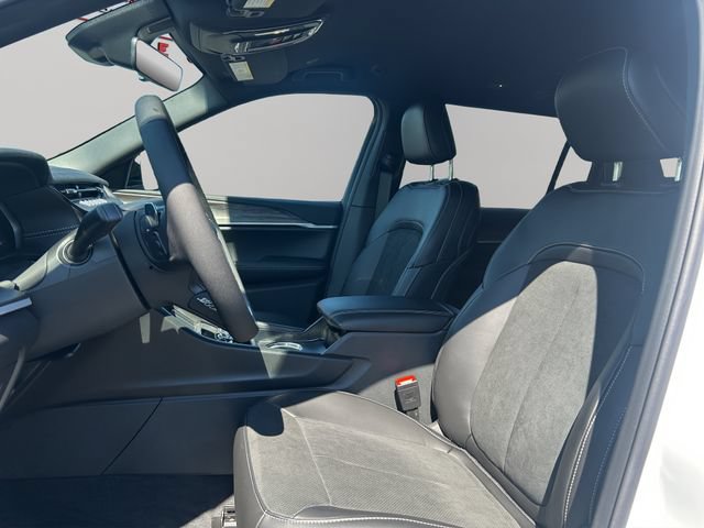 New 2026 Jeep Grand Cherokee L 4WD image 12