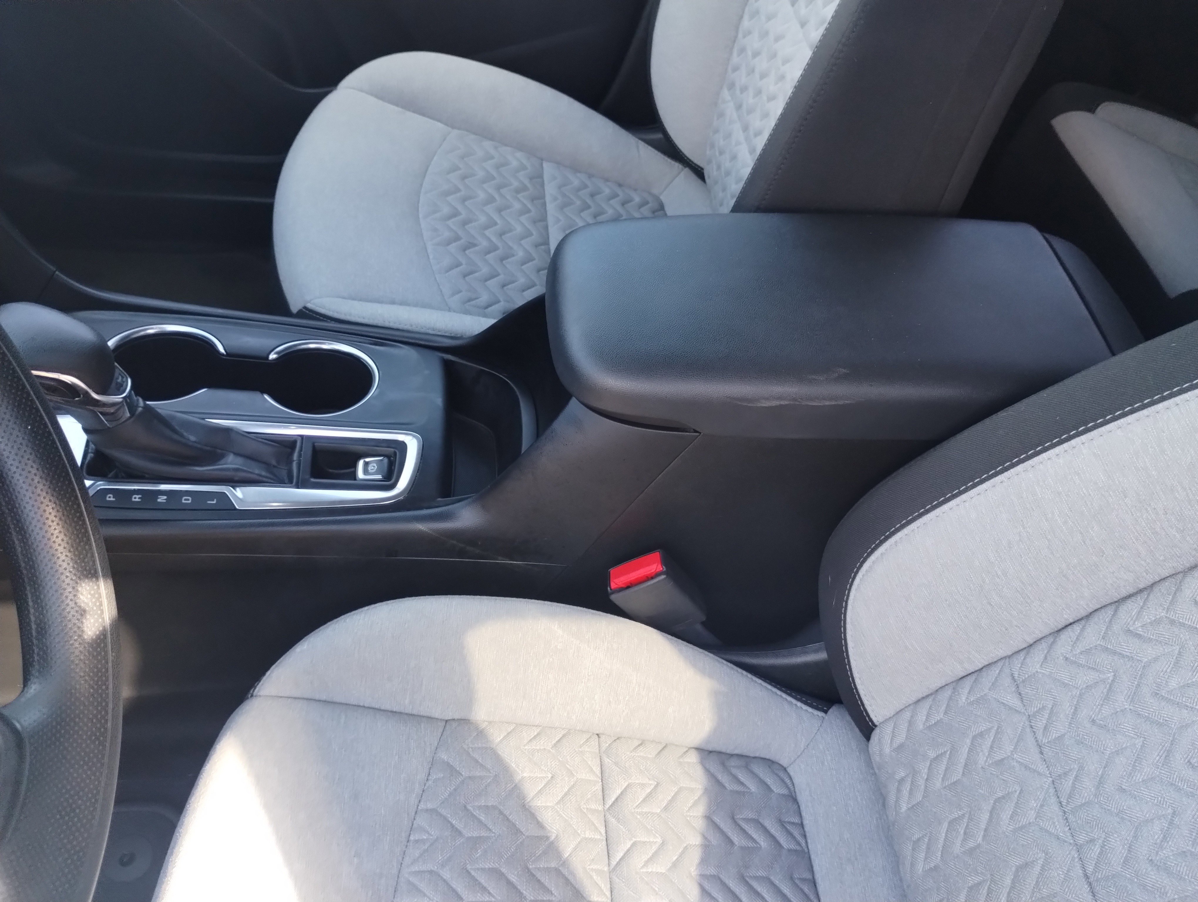 Used 2022 Chevrolet Equinox LS w/ LS Convenience Package image 13