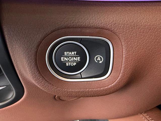 Used 2025 Mercedes-Benz GLS 450 4MATIC image 25