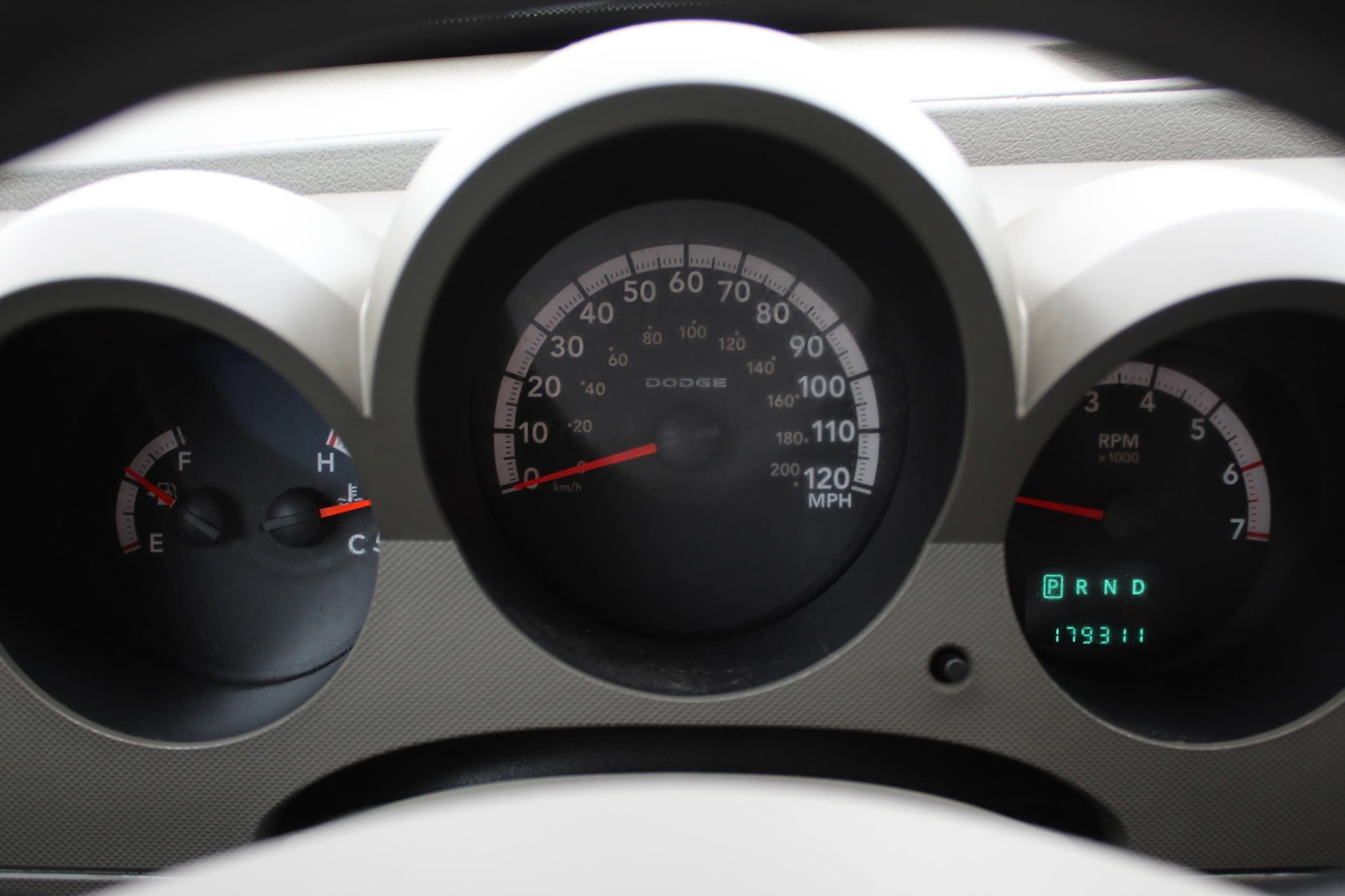 Used 2008 Dodge Nitro SXT AWD/4WD image 23
