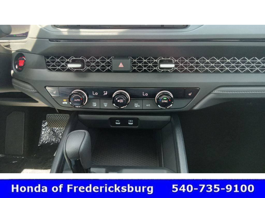 Certified 2025 Honda Accord SE image 16