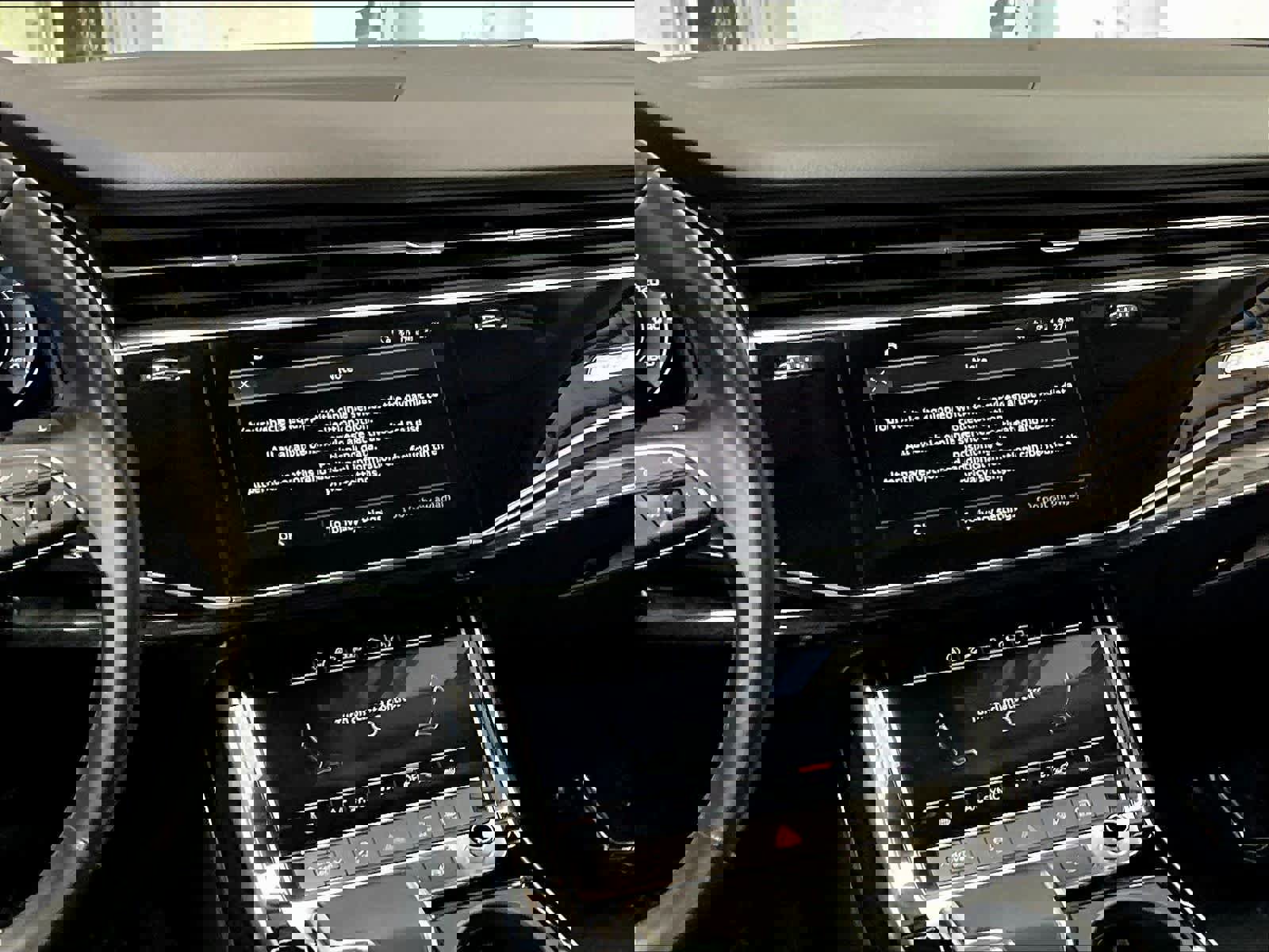 Used 2022 Audi Q7 3.0T Premium w/ Convenience Package image 3