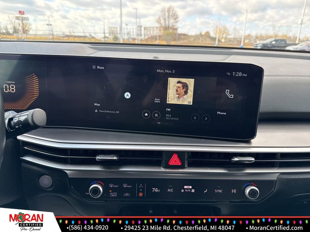 Used 2025 Kia Sorento S image 15