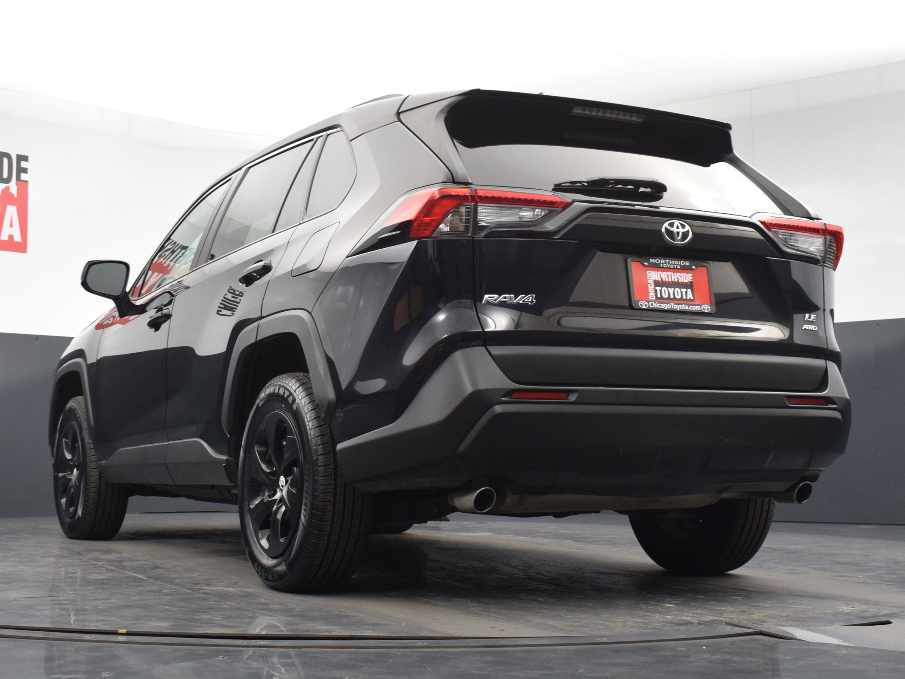 Used 2021 Toyota RAV4 LE AWD/4WD image 26