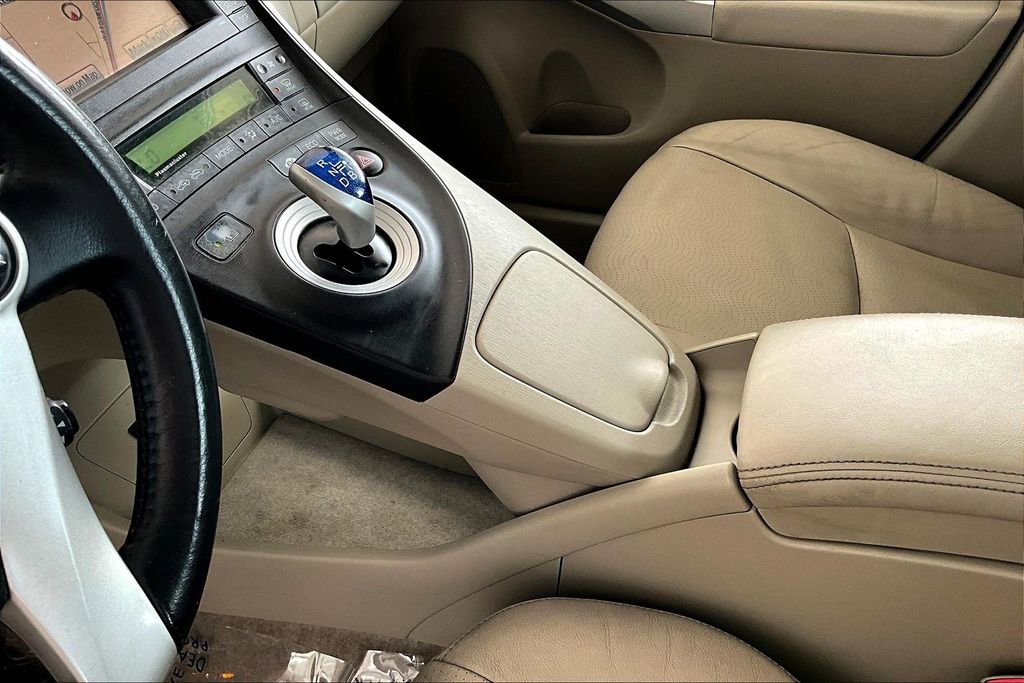 Used 2011 Toyota Prius Five w/ Navigation Pkg image 18